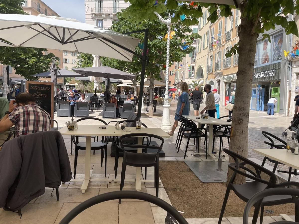 Appartement Mignon Calme Douillet Ascenseur Clim Etage Eleve Proche Parking Et Toutes Commodites Au Coeur Du Toulon Historique Εξωτερικό φωτογραφία