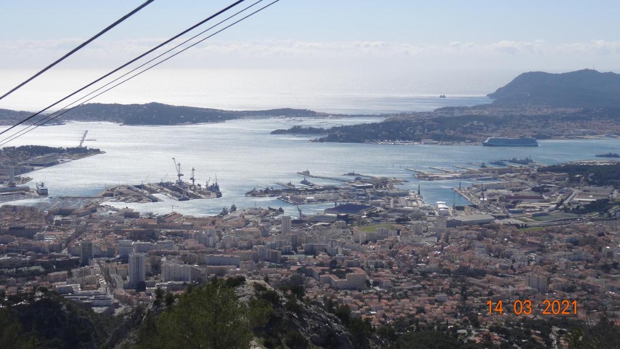 Appartement Mignon Calme Douillet Ascenseur Clim Etage Eleve Proche Parking Et Toutes Commodites Au Coeur Du Toulon Historique Εξωτερικό φωτογραφία
