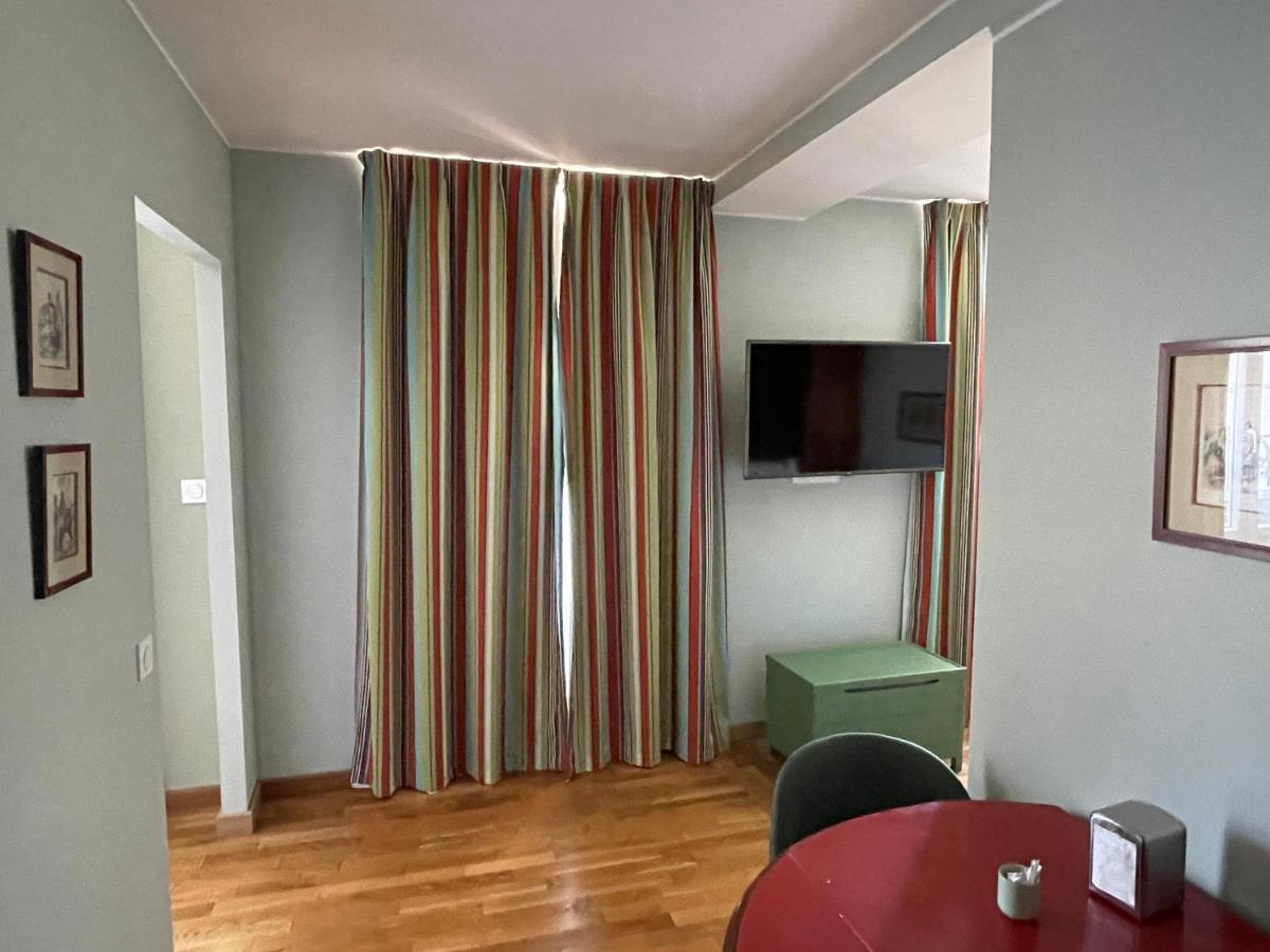 Appartement Mignon Calme Douillet Ascenseur Clim Etage Eleve Proche Parking Et Toutes Commodites Au Coeur Du Toulon Historique Εξωτερικό φωτογραφία